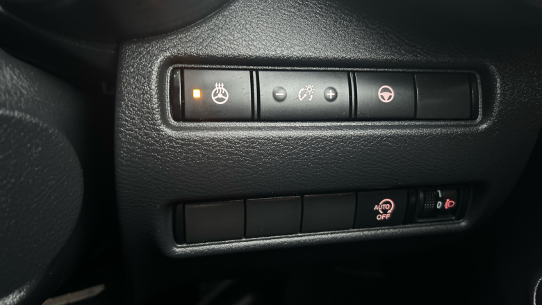 Nissan Juke 1.0 DiG-T 114 Tekna 5dr Petrol Hatchback